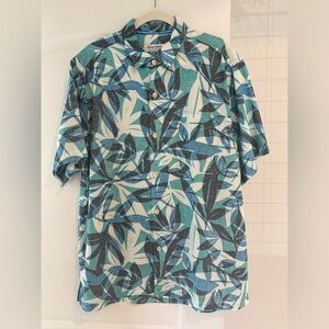 Tommy Bahamas Hawaiian shirt